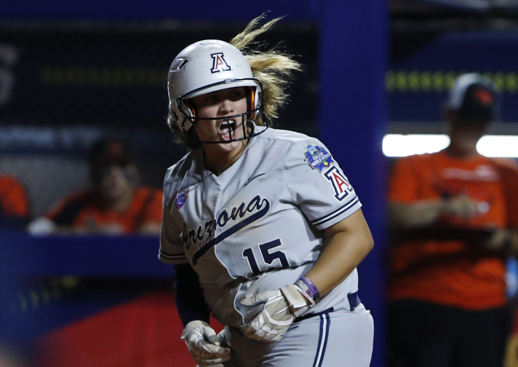 WCWS Oregon St Arizona Softball